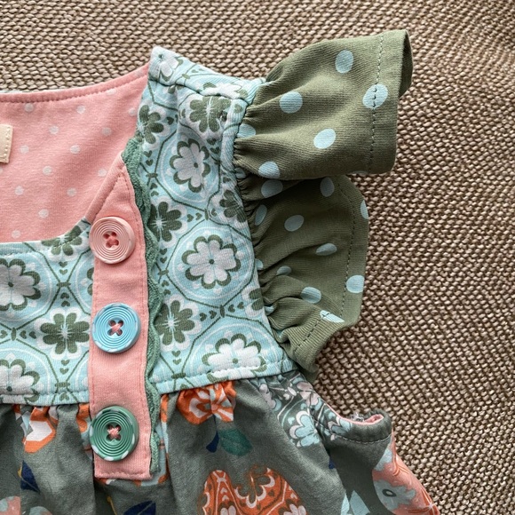 Matilda Jane Tunic Top. Pear/Apple Design. Peach, Sage, and Aqua Colors. Size 4. - Picture 4 of 9